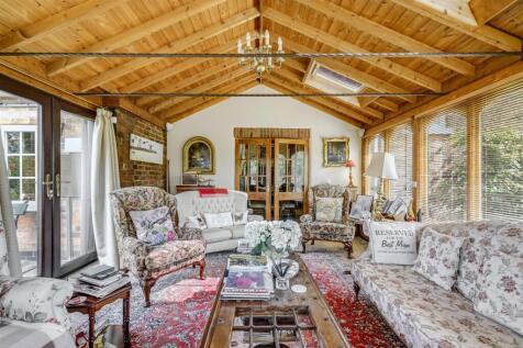 Conservatory/Sun Lounge