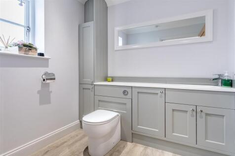 1a, Bumbles Green (7).jpg