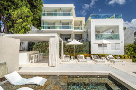 Footprints | Beachfront Villa