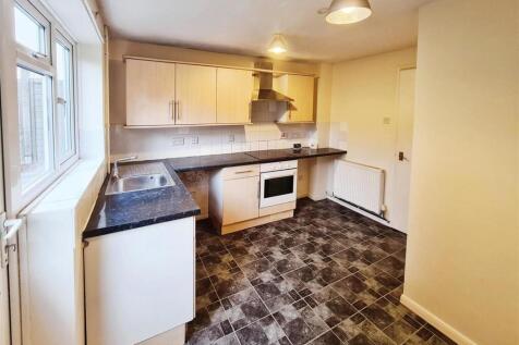 Kitchen 2.jpg