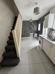 Ground Floor Flat with Garden