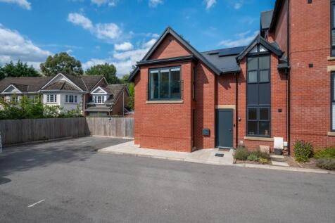 6 The Coach House