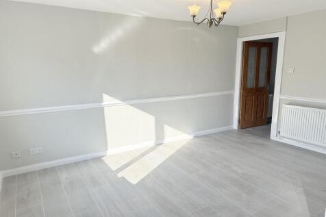  Littleton Close, Warrington WA5 1HB photo 3
