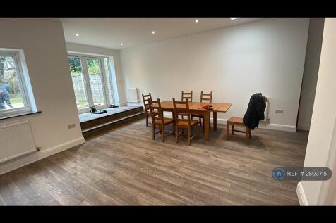 Living And Dinning Room