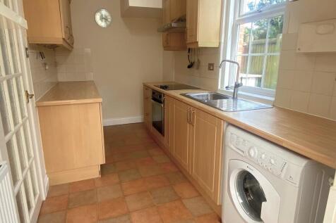 Church Road, Walton On The Naze photo 4