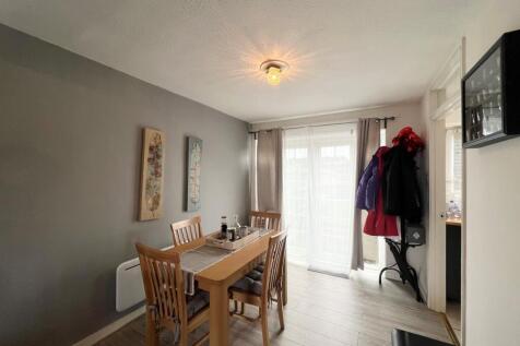 Elm Walk, RAF Lakenheath, BRANDON photo 5