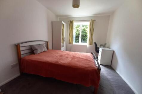 Bedroom 2.jpg