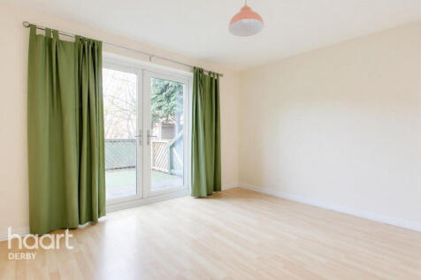Wellington Crescent, Derby photo 3