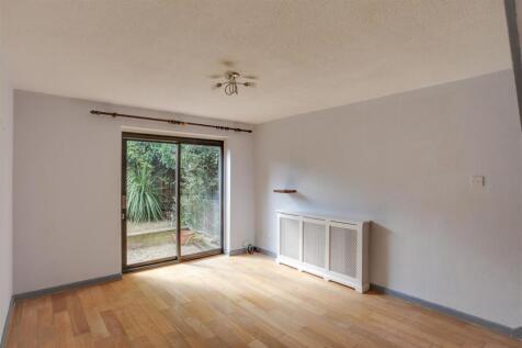Edens Close, Bishop's Stortford photo 4