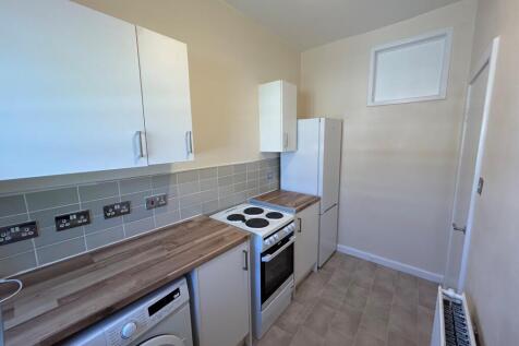 Lower Breck Road, L6 photo 3