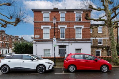 17F St Helens Gardens, North Kensington, London, W10 6LW