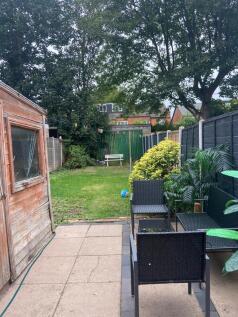 Room Avaliable - Alexander Road- Acocks Green- Birmingham  photo 3