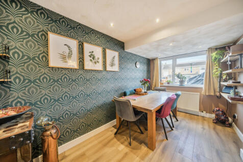 1374663-19-690b2b...