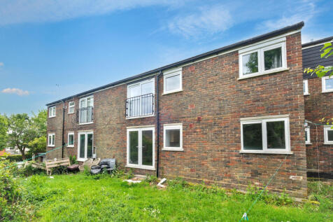 24 Warren Bank, Simpson, MK6 3AQ