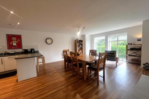 Langmore Lane, Lindfield photo 4