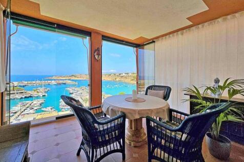 06-Penthouse-Traum über dem Hafen von Port Adriano-kaufen-terrasse