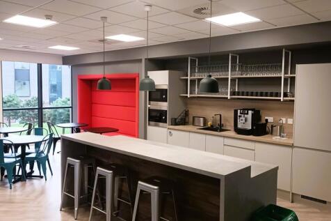 Office to rent Image 3