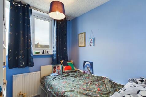 CAM02386G0-PR0113-STILL018