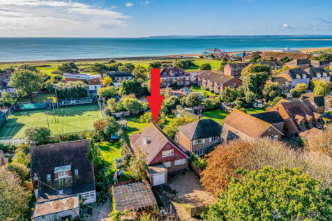 Just off the Seafront with no onward chain.