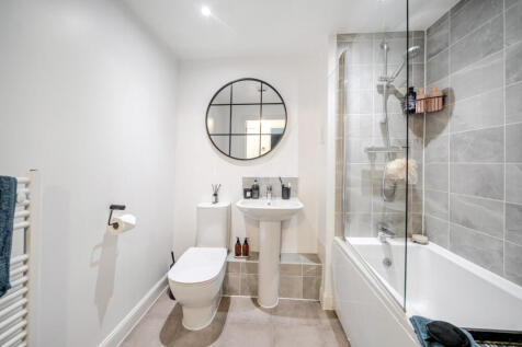 1345599-6-68b070e...