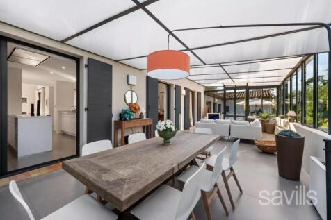 Luxury house near Saint-Tropez village