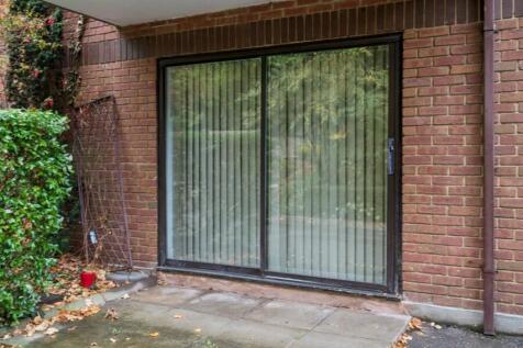 Winslow close, Pinner photo 4
