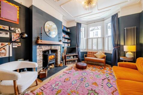 London, SW16 - property photo