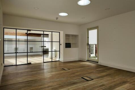 Derwent Room.8.JPG