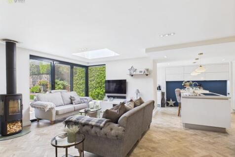 CAM03830G0-PR0148...