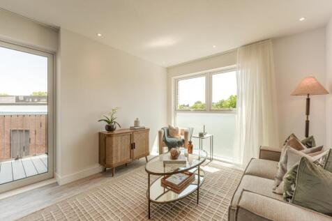 Kew Bridge Rise, Apartment 105, Wren House, 2-Bedroom, Living
