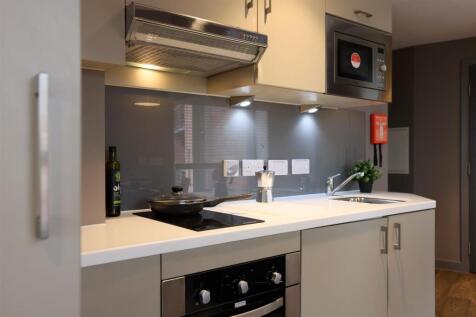 Kitchen Pic 1.JPG
