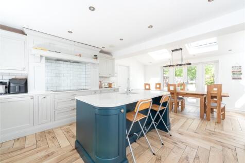 Kitchen/Break/Dining