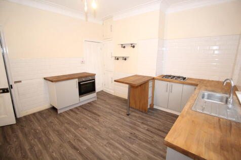 Lower Station Road, Normanton photo 2