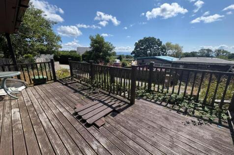 Raised Decking.JPEG