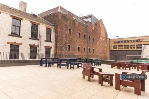 Communal Rooftop Terrace