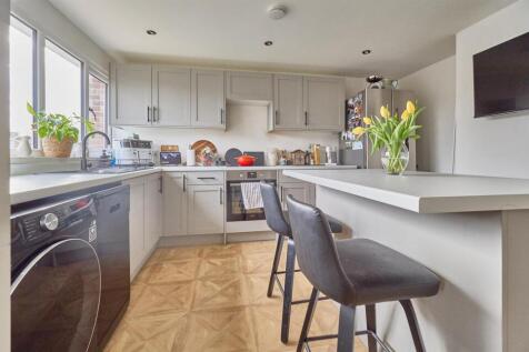 Kitchen/Diner to Front