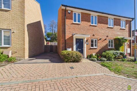 Presented by Clinton at EweMove Bexleyheath and Da