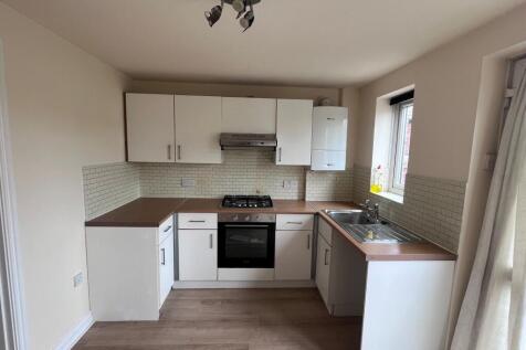 Denton Lane, Chadderton, Oldham photo 5