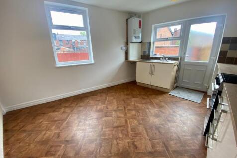 Nuttall Street, Bury photo 4