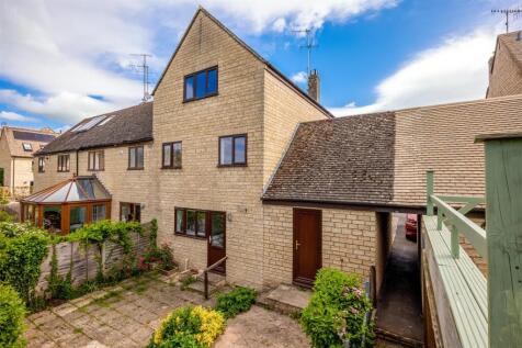 9 Tanners Court 2328-13.jpg