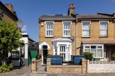 Godwin Road, E7