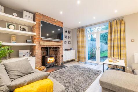 Lounge/Kitchen