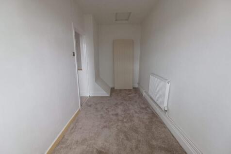 Newcastle Avenue, Blackpool photo 5