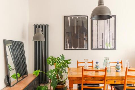 2B5PTN - Sitting Dining Room A.jpg