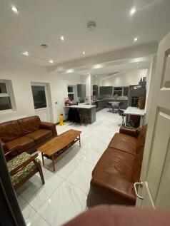 Willes Road, Leamington Spa, Warwickshire, CV31 photo 3