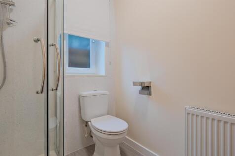 024-4 Croft Road Larkhall ML9 1BH.jpg