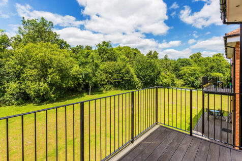 Balcony 1.jpg