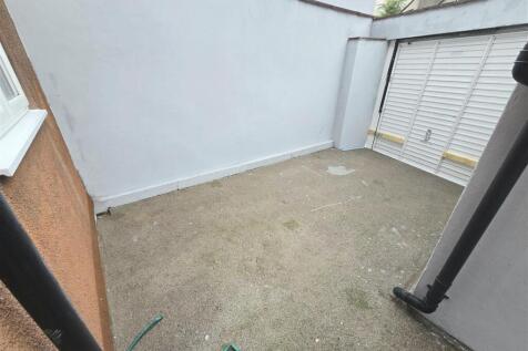 Courtyard style garden