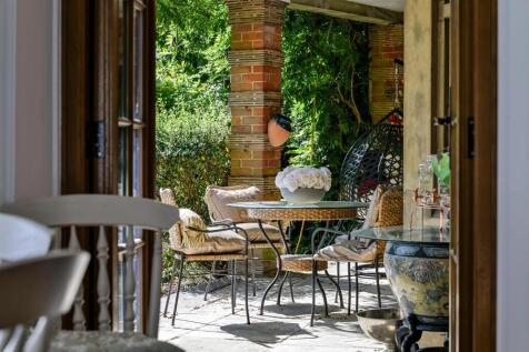 FAR END (INTERNALS) (5).jpg