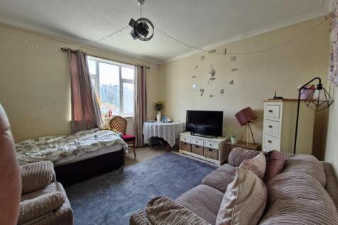 Lounge (first floor).jpg